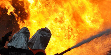 Tanklastwagen flog auf A2 in die Luft