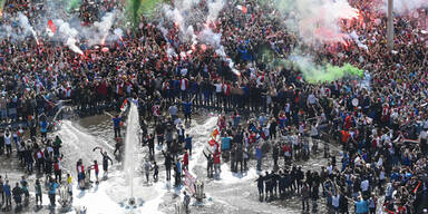 Meisterfeier in Holland eskaliert v&ouml;llig