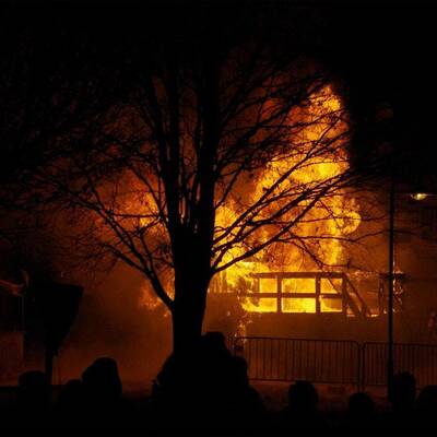 Brand bei Faschingsumzug