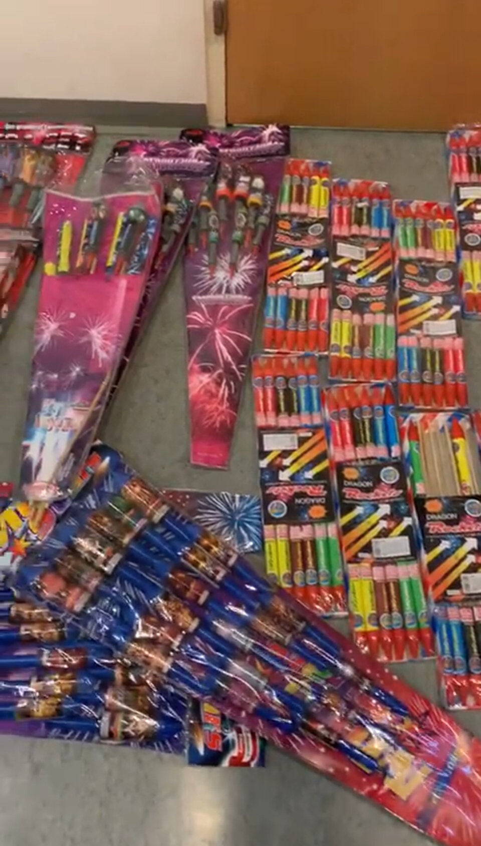 Entschärfungsdienst angefordert: 130 Kilo Feuerwerk in Wien entdeckt