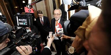 Hubert Gorbach schweigt über Geld