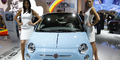 Unter der kurzen Haube des Fiat 500 arbeitet ab sofort auch ein sparsamer Zweizylinder. Bild: AP