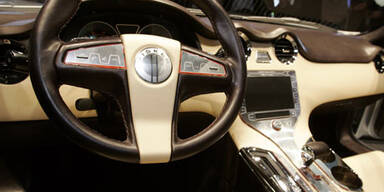 Sportlicher Luxus-Hybrid Fisker Karma