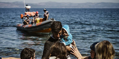 Nach Protesten: 14 Migranten verließen Quarantäneschiff