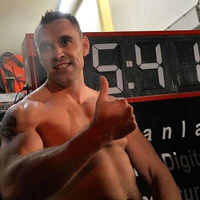 Stuntman stand in Flammen