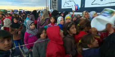Flüchtlinge beklagen sich wegen schlechtem Essen