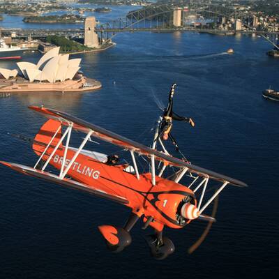 Spektakulärer Flug über Sydney