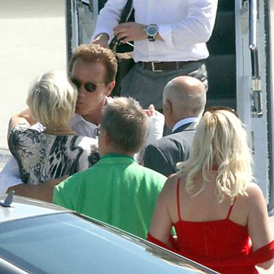 Arnold Schwarzenegger in Wien gelandet