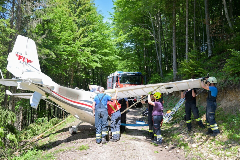 Zwei Kleinflugzeuge zusammengestoßen: Keine Verletzten