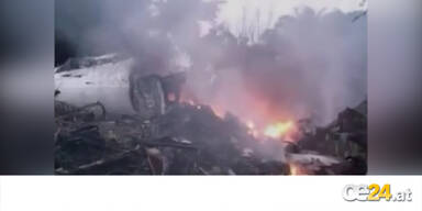 Mehr als 100 Tote bei Flugzeugabsturz