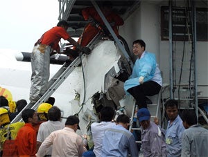 flugzeugabsturz_thailand
