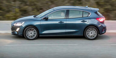 Ford-Fahrerin mit 703 km/h geblitzt