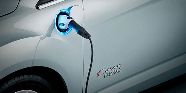Ford C-Max Hybrid mit großem Solar-Dach