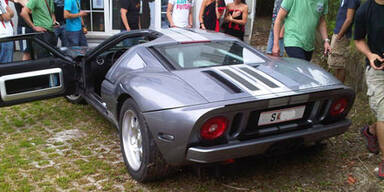 Teuren Ford GT beim GTI-Treffen zerstört