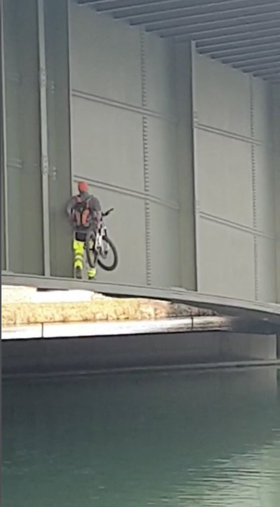 Video zeigt spektakuläre Flucht von Tirol nach Deutschland