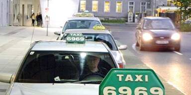 Betrunkener urinierte in Taxi