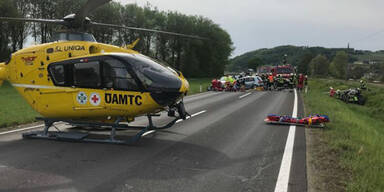 Frontal-Crash &ndash; Lenkerin stirbt an Unfallstelle