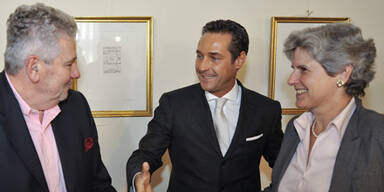 Strache
stutzt
den rechten Flügel