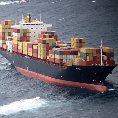 Die mit 700 Tonnen Öl gefüllten Tanks sind unbeschädigt