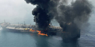 Öltanker brennt vor Dubai