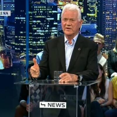 Frank Stronach in der Wahl Arena auf Puls 4
