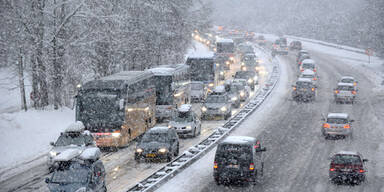 Frankreich-Urlauber sitzen im Schneechaos fest