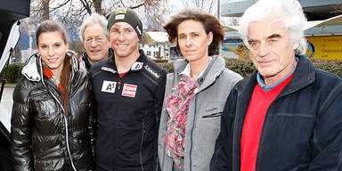 Mama pflegt jetzt Sturzopfer Franz