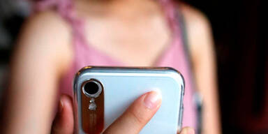 Tausende Fake-Nacktfotos von Frauen im Netz