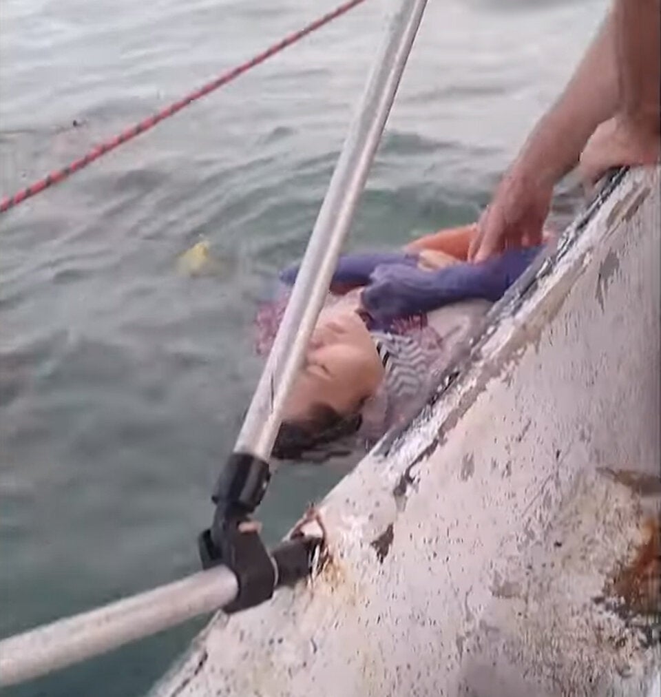 Fischer entdecken seit zwei Jahren vermisste Frau im Meer treibend