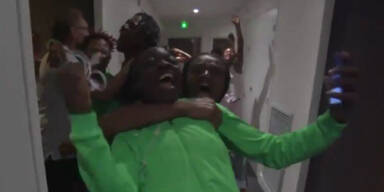 Video: Nigerianerinnen feiern Aufstieg bei Frauen-WM im Hotelflur