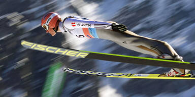 Freund gewinnt Springen, Stoch Weltcup