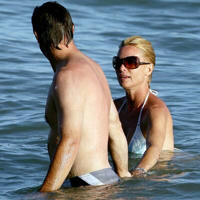 Nicollette Sheridan zeigt ihren Knack-Po