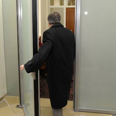 Friedl bleibt Pfarrer