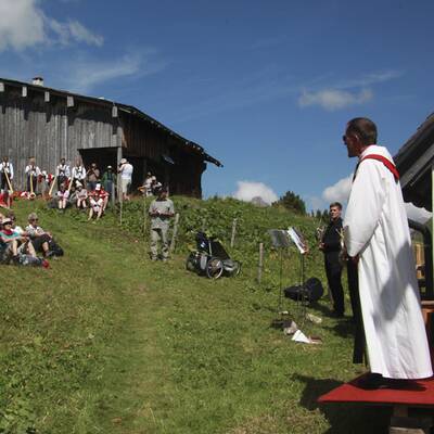 Bergmesse für verstorbenen Prinz Friso in Lech