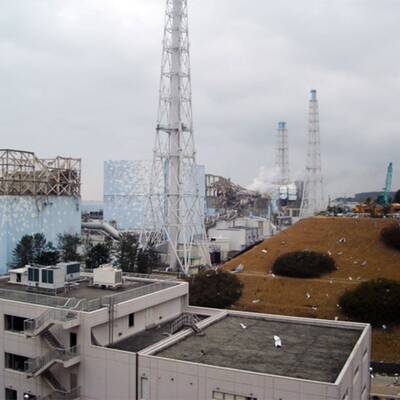 Satellitenbild: Explosion im AKW Fukushima am 14. März