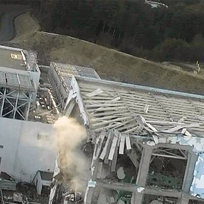 Satellitenbild: Explosion im AKW Fukushima am 14. März