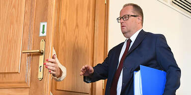 Ex-FP&Ouml;-Finanzstaatssekret&auml;r Fuchs: "Sind nicht so verdorben wie echte Politiker"