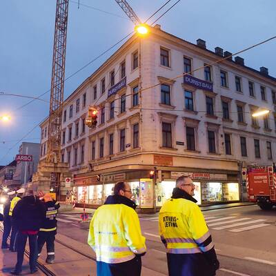 Haus auf Mariahilfer Straße teilweise eingestürzt