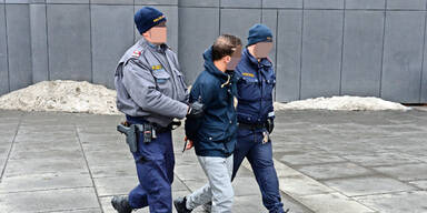 Dealer brachen Polizisten die Nase