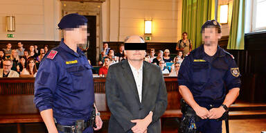 Nach Mordanklage wieder bei der Familie