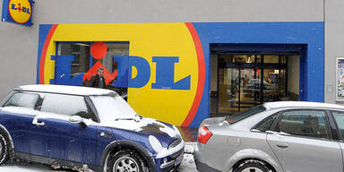 Opfer in K&uuml;hltruhe gesperrt