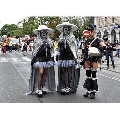 Tausende feiern Homosexuellen- und Transgender-Demo.