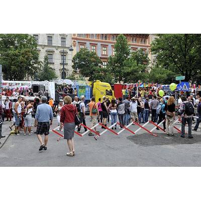 Tausende feiern Homosexuellen- und Transgender-Demo.