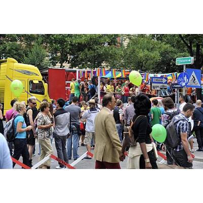 Tausende feiern Homosexuellen- und Transgender-Demo.