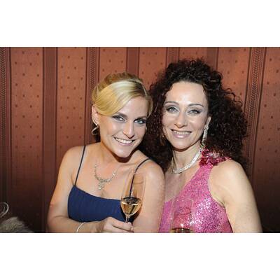 Richard Lugner und seine Stargäste treffen ein