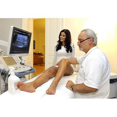 Carmen Stamboli bei der Krampfader-Vorsorge