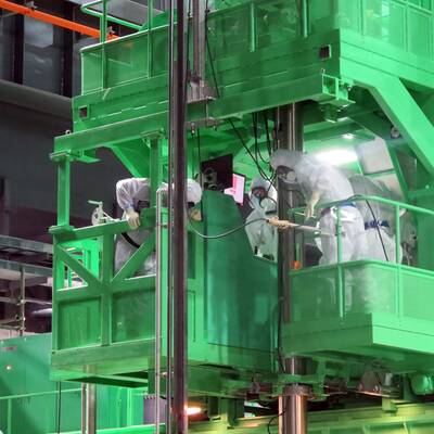 Fukushima: Brennstäbe werden geborgen