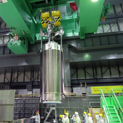 Fukushima: Brennstäbe werden geborgen