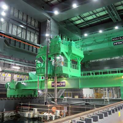 Fukushima: Brennstäbe werden geborgen