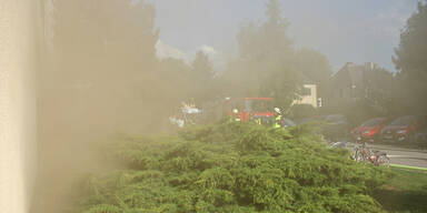 Wohnhausbrand fordert neun Verletzte
